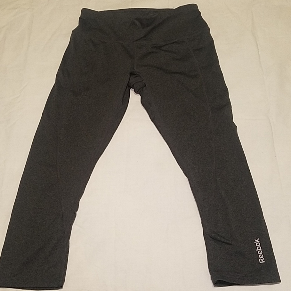 Dark Grey Rebok workout leggings Capri length
